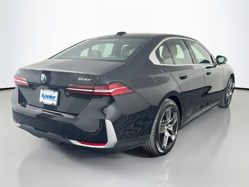 Used 2026 BMW 530i xDrive w/ Premium Package AWD/4WD image 6