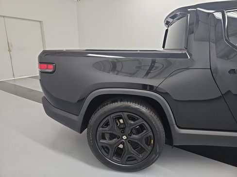Used 2024 Rivian R1T Adventure AWD/4WD image 33