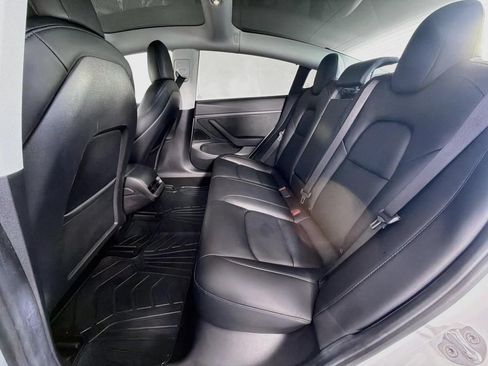 Used 2020 Tesla Model 3 Standard Range Plus RWD image 38