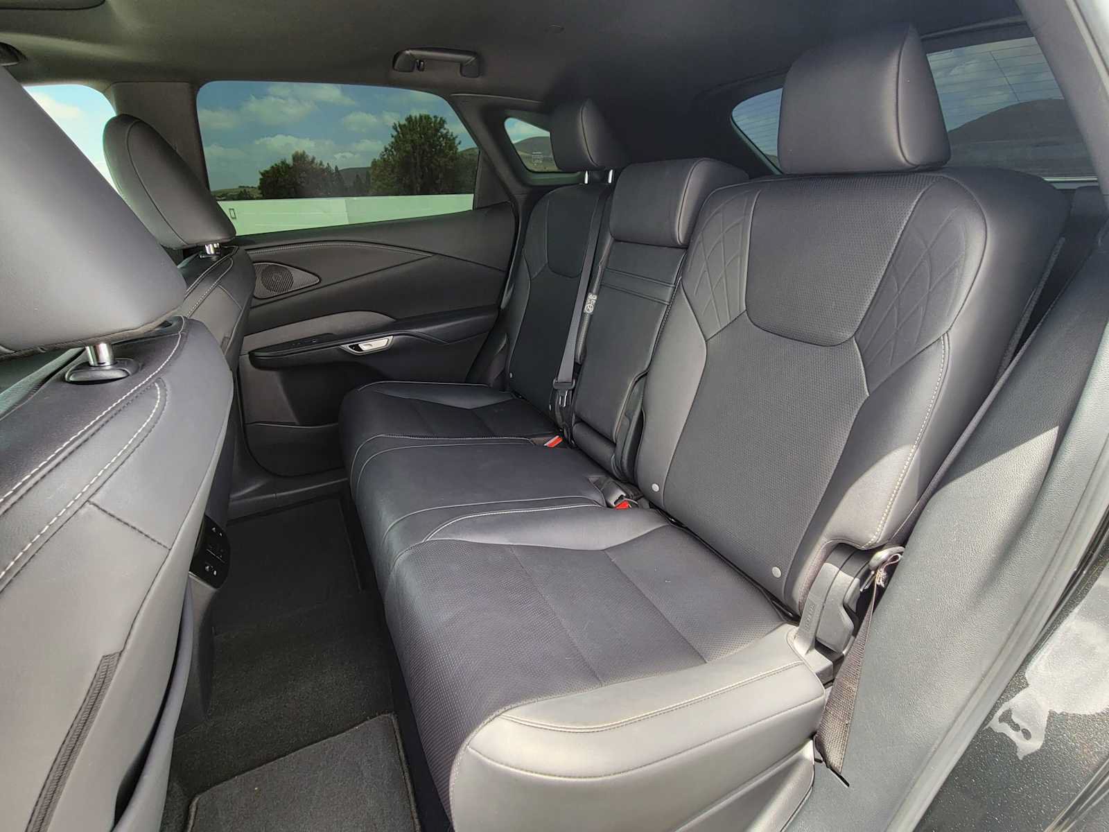 Used 2023 Lexus RX 350 Premium Plus w/ Cold Area Package FWD image 17