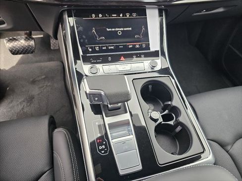 New 2026 Audi Q8 Prestige image 11