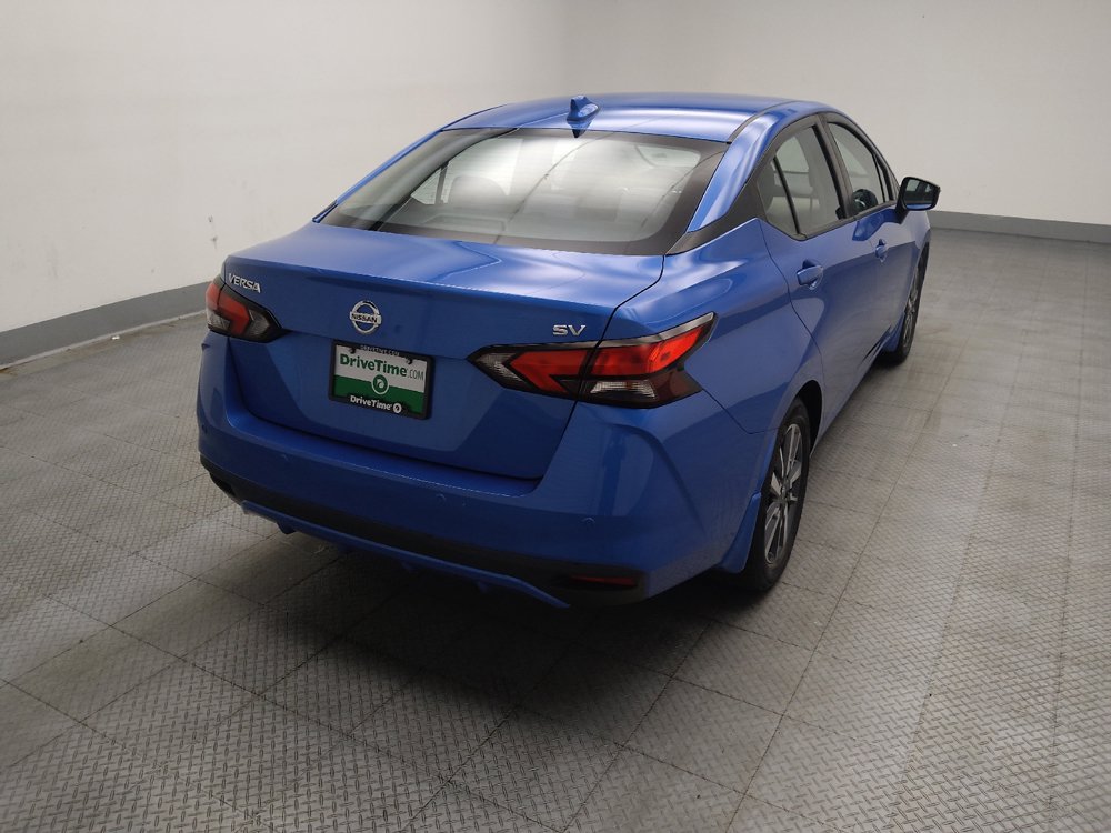 Used 2020 Nissan Versa SV FWD image 9