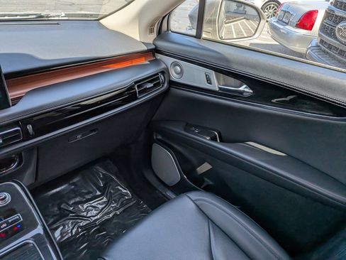 Used 2023 Lincoln Nautilus Reserve w/ Equipment Group 202A AWD/4WD image 20