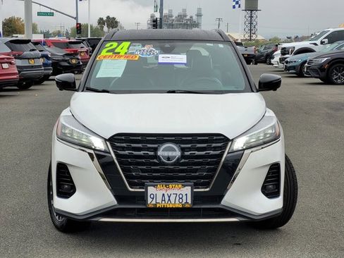 Used 2024 Nissan Kicks SR w/ SR Premium Package image 2