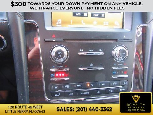 Used 2016 Lincoln Navigator Reserve image 31