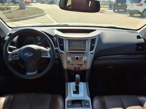 Used 2013 Subaru Outback 2.5i Limited image 5