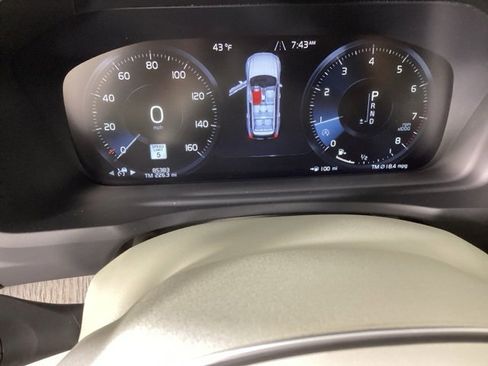 Used 2020 Volvo XC90 T6 Inscription w/ Protection Package image 31