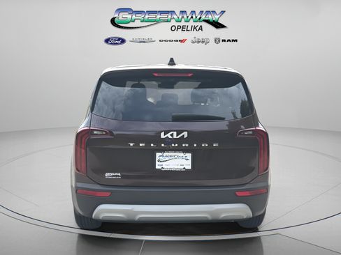Used 2022 Kia Telluride LX FWD image 6