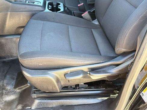 Used 2023 Chevrolet Colorado W/T image 14