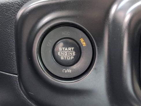 Used 2018 Jeep Wrangler Unlimited Sport S AWD/4WD image 26