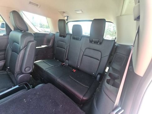 Certified 2024 Nissan Pathfinder SL w/ SL Premium Package AWD/4WD image 17