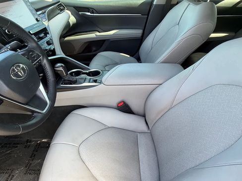 Used 2023 Toyota Camry XLE image 17