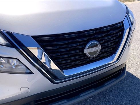 Used 2023 Nissan Rogue SV image 23