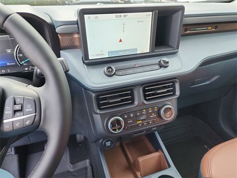 New 2024 Ford Maverick Lariat w/ 4K Tow Package image 18