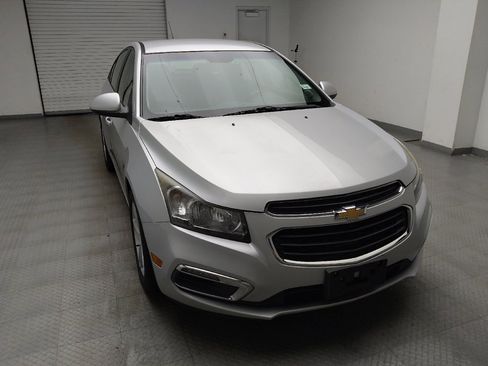 Used 2015 Chevrolet Cruze LT FWD image 14
