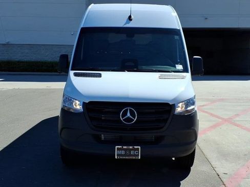 New 2026 Mercedes-Benz Sprinter 2500 image 2