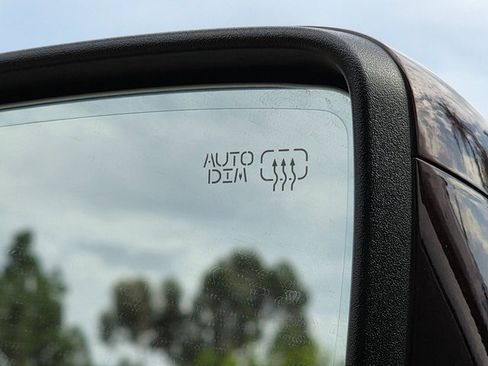 Certified 2024 Hyundai Palisade SEL image 23