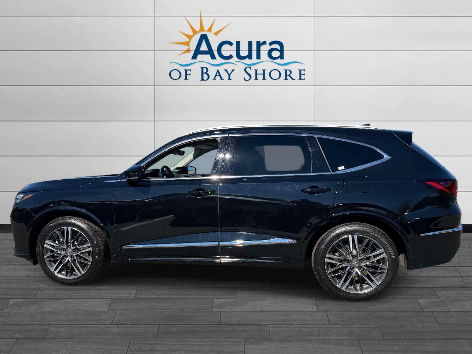 Certified 2026 Acura MDX w/ Advance Package AWD/4WD image 4