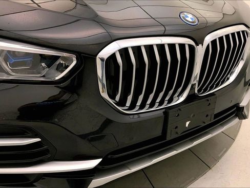 Certified 2023 BMW X5 xDrive45e w/ Executive Package image 29