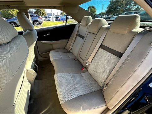 Used 2013 Toyota Camry L image 18