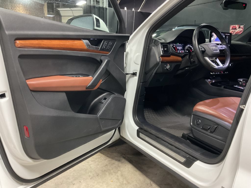 Used 2021 Audi Q5 2.0T Premium w/ Convenience Package AWD/4WD image 23