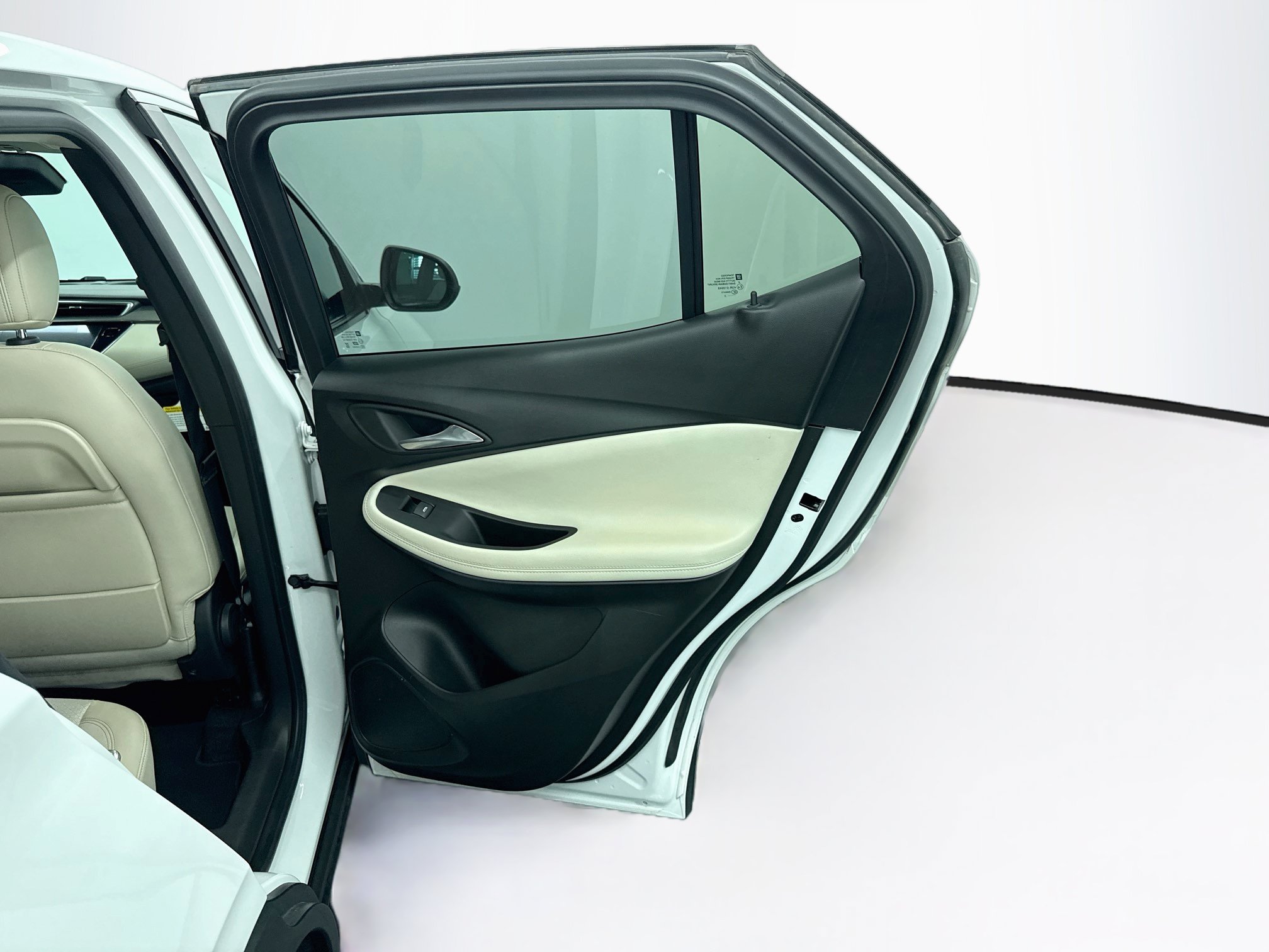 Used 2023 Buick Encore GX Preferred w/ Cold Weather Comfort Package FWD image 27