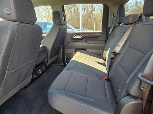 Certified 2025 Chevrolet Silverado 2500 LT w/ Convenience Package image 17