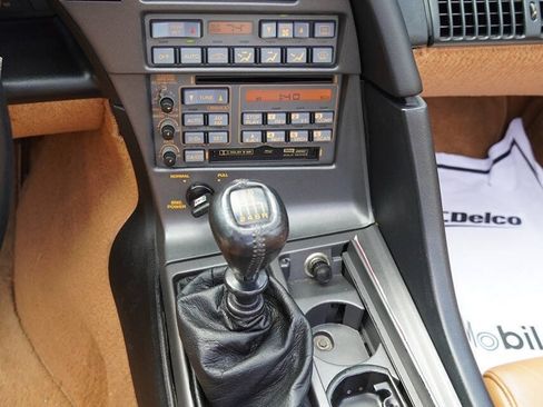 Used 1990 Chevrolet Corvette ZR-1 RWD image 24