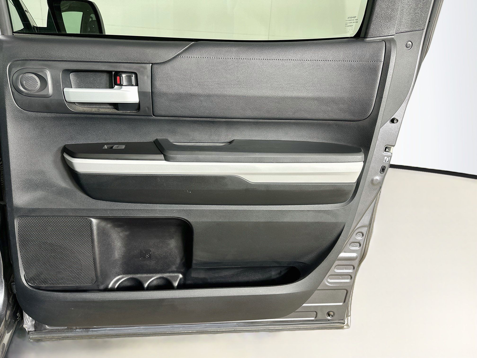 Used 2019 Toyota Tundra SR5 AWD/4WD image 29