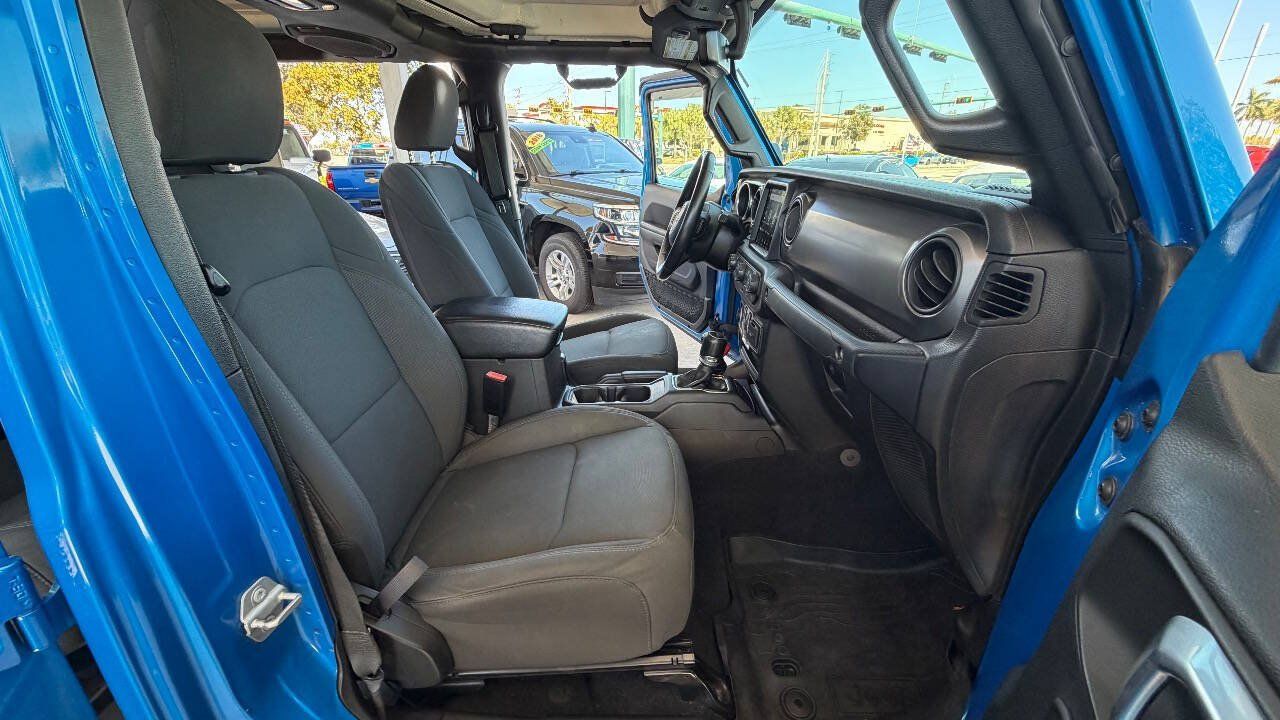 Used 2021 Jeep Gladiator Sport AWD/4WD image 12