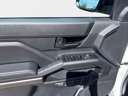 Used 2025 Toyota Tacoma SR5 image 18