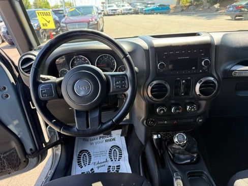 Used 2015 Jeep Wrangler Unlimited Sport w/ Quick Order Package 23S AWD/4WD image 22