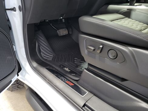 New 2025 Chevrolet Silverado 1500 ZR2 w/ ZR2 Bison Edition image 35