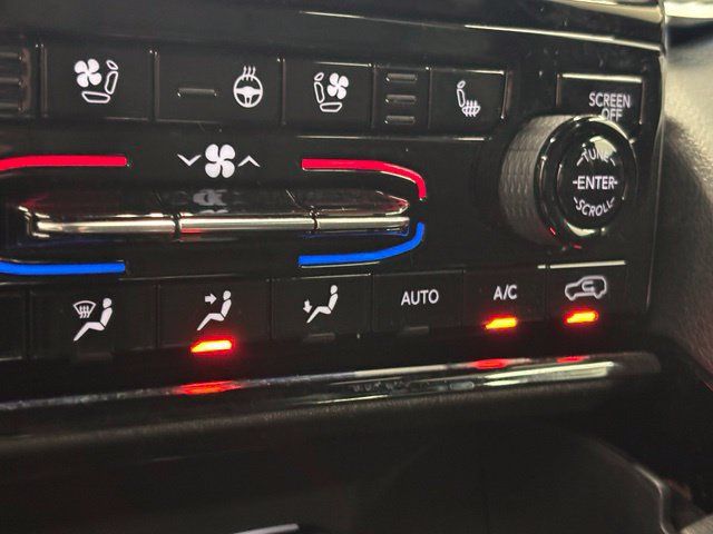 Used 2024 Jeep Grand Cherokee L Overland AWD/4WD image 37