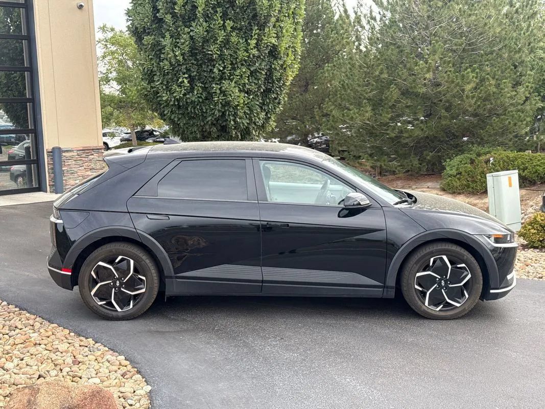 Used 2024 Hyundai Ioniq 5 SEL AWD/4WD image 19