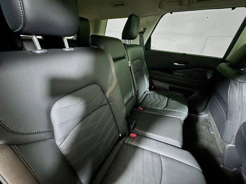 New 2025 Nissan Pathfinder Platinum w/ Cargo Package image 30