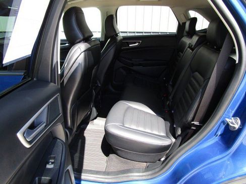 Used 2024 Ford Edge SEL w/ Convenience Package AWD/4WD image 11
