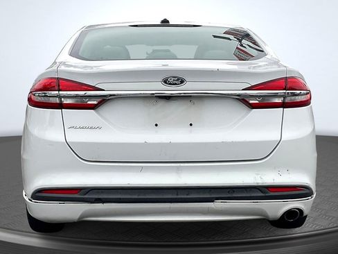 Used 2017 Ford Fusion S FWD image 4