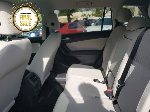 Used 2021 Volkswagen Tiguan S image 17