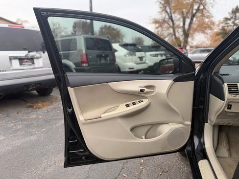 Used 2013 Toyota Corolla L image 11