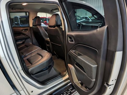 Used 2019 Chevrolet Colorado LT w/ Colorado RST Special Edition image 23