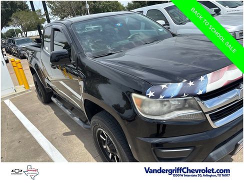 Used 2017 Chevrolet Colorado LT RWD image 3