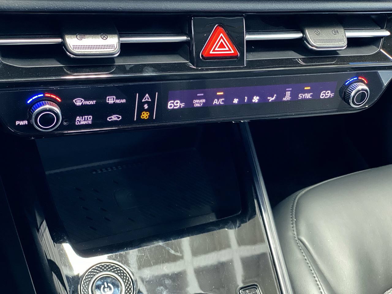 Certified 2024 Kia Niro Wind FWD image 23