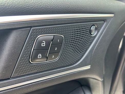 Used 2024 Ford Edge Titanium w/ Equipment Group 301A AWD/4WD image 8