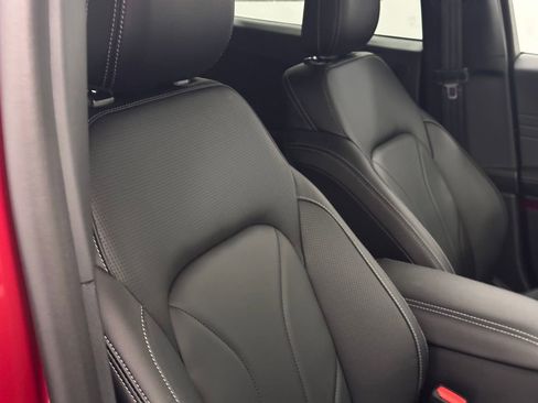 New 2025 Ford Escape SE w/ PHEV Premium Package image 11