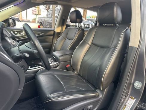 Used 2019 INFINITI QX60 Luxe w/ Essential Package image 10