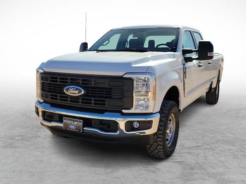 New 2026 Ford F250 XL w/ XL Off-Road Package image 4
