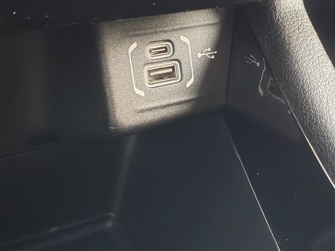 Used 2023 Jeep Compass Limited AWD/4WD image 21
