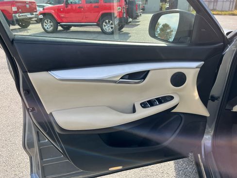 Used 2021 INFINITI QX50 Luxe image 11