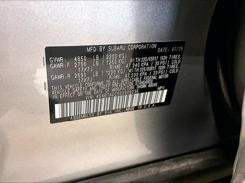 Used 2025 Subaru Outback Premium AWD/4WD image 35